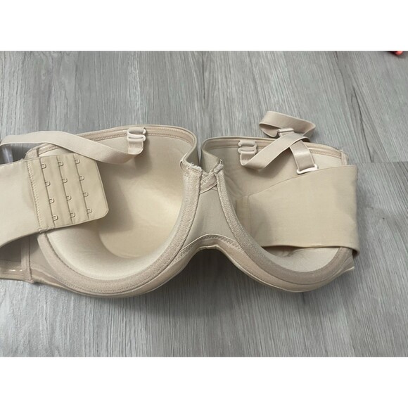 Curvy Couture Nude Smooth Multi-Way Strapless Bra, Size 42DD Champange New - Picture 2 of 8